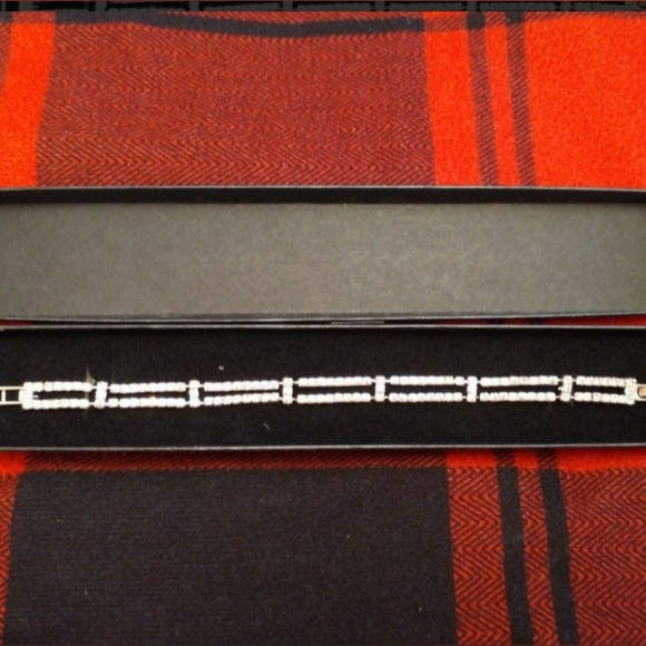 Bracelet chic with diamonds - Picture 2 of 4